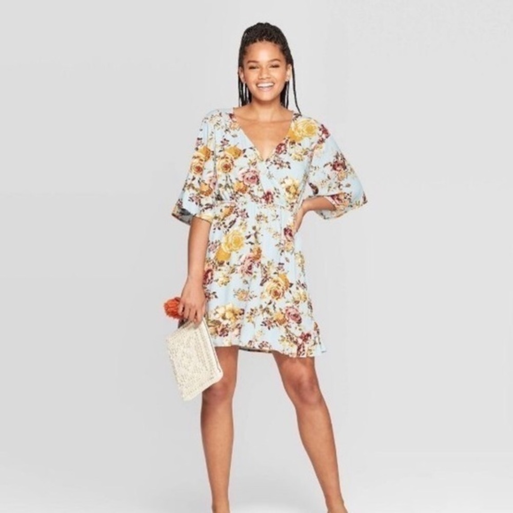 CLEARANCE NWOT Blue Gold Floral V Neck Faux Wrap Mini Dress